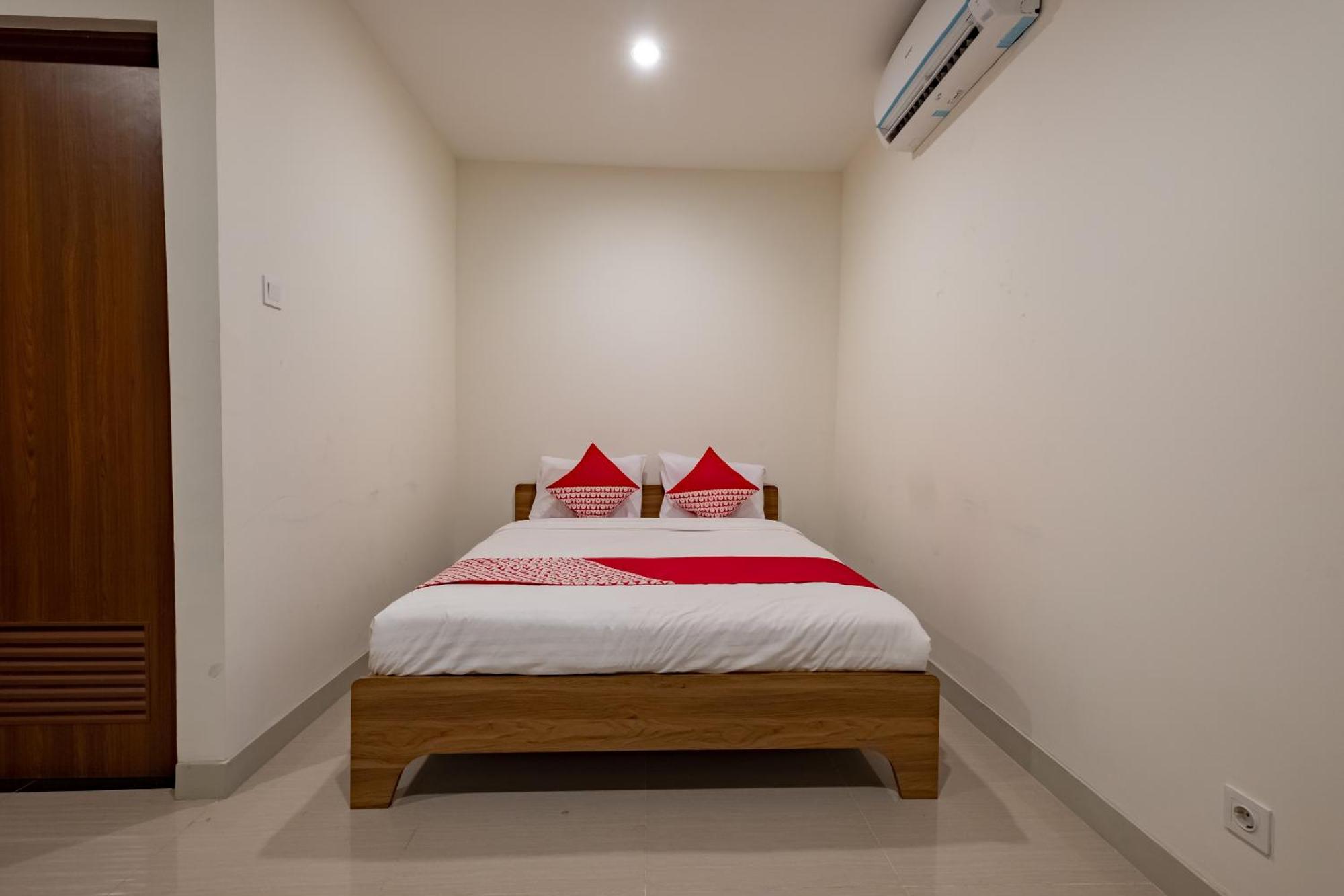 Oyo 2245 Apartment Grand Kamala Lagoon Bekasi Buitenkant foto