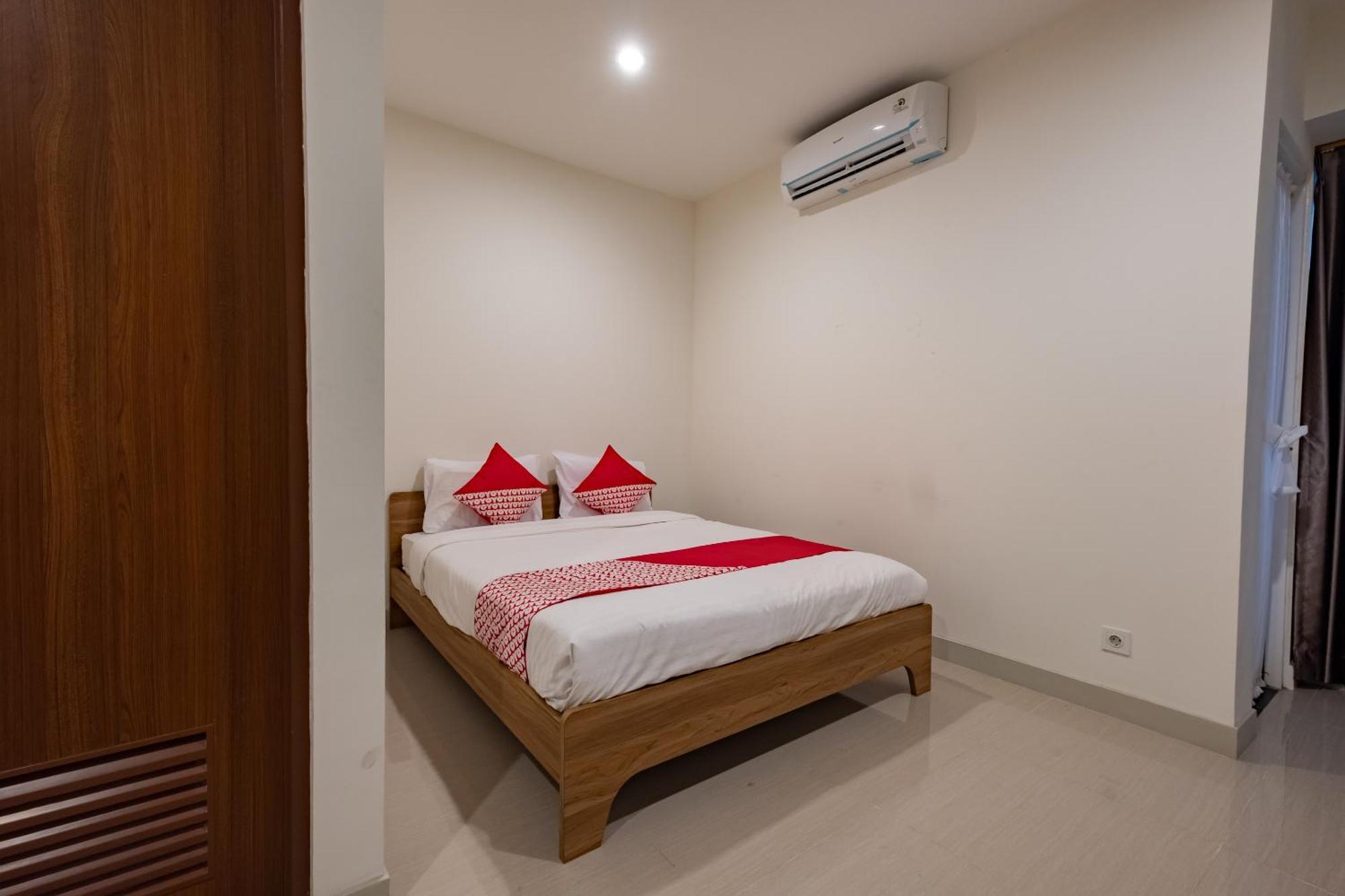 Oyo 2245 Apartment Grand Kamala Lagoon Bekasi Buitenkant foto